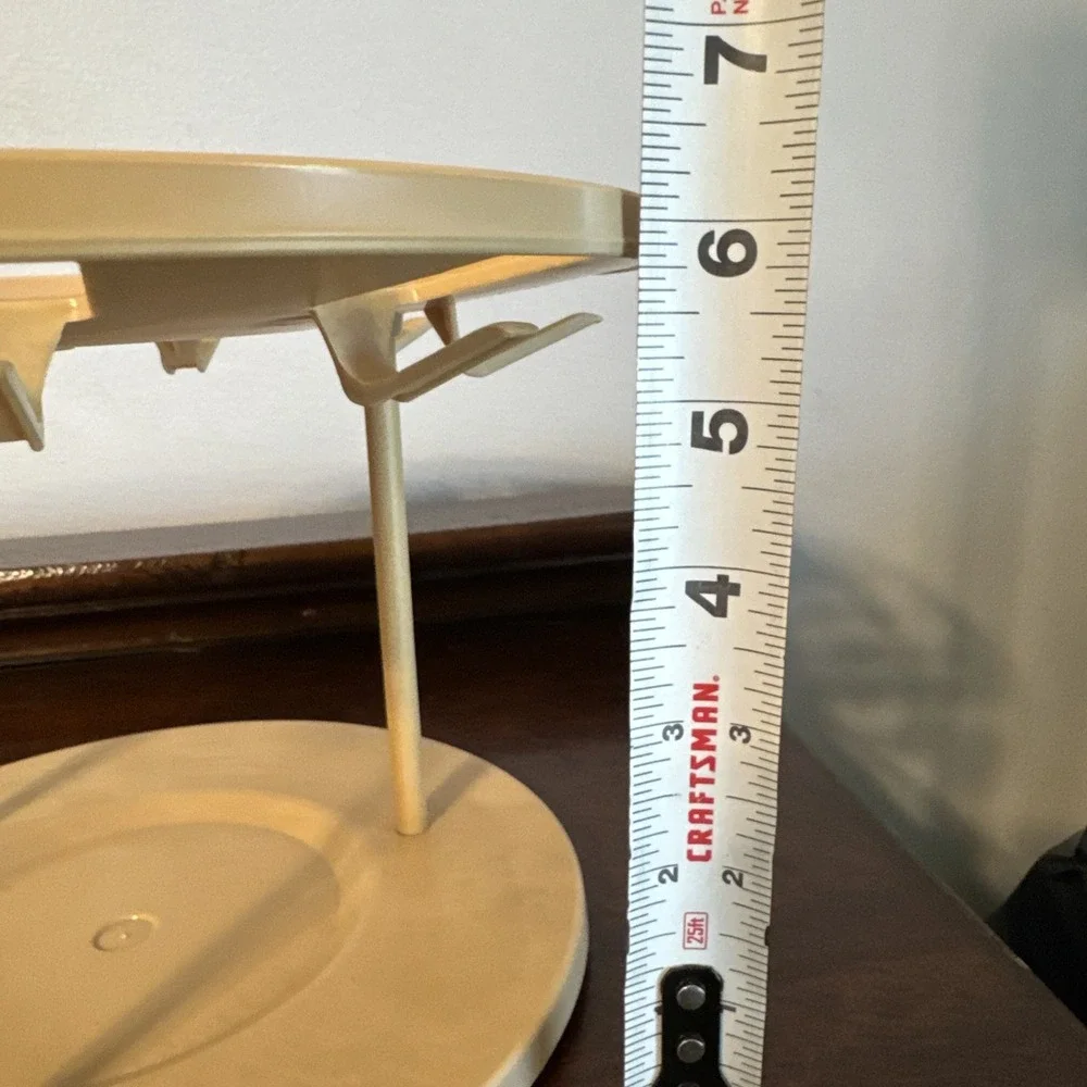 Bee Plastic S-665 Carousel Lazy Susan Cup & Plate Holder Vintage USA